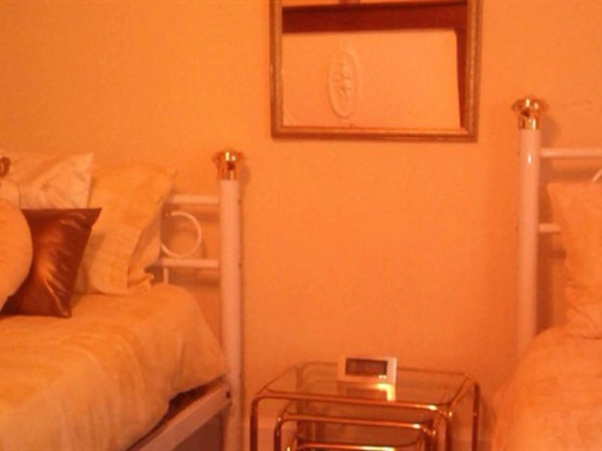 Sunset House Chambres De Hotes Magnac-Laval Buitenkant foto