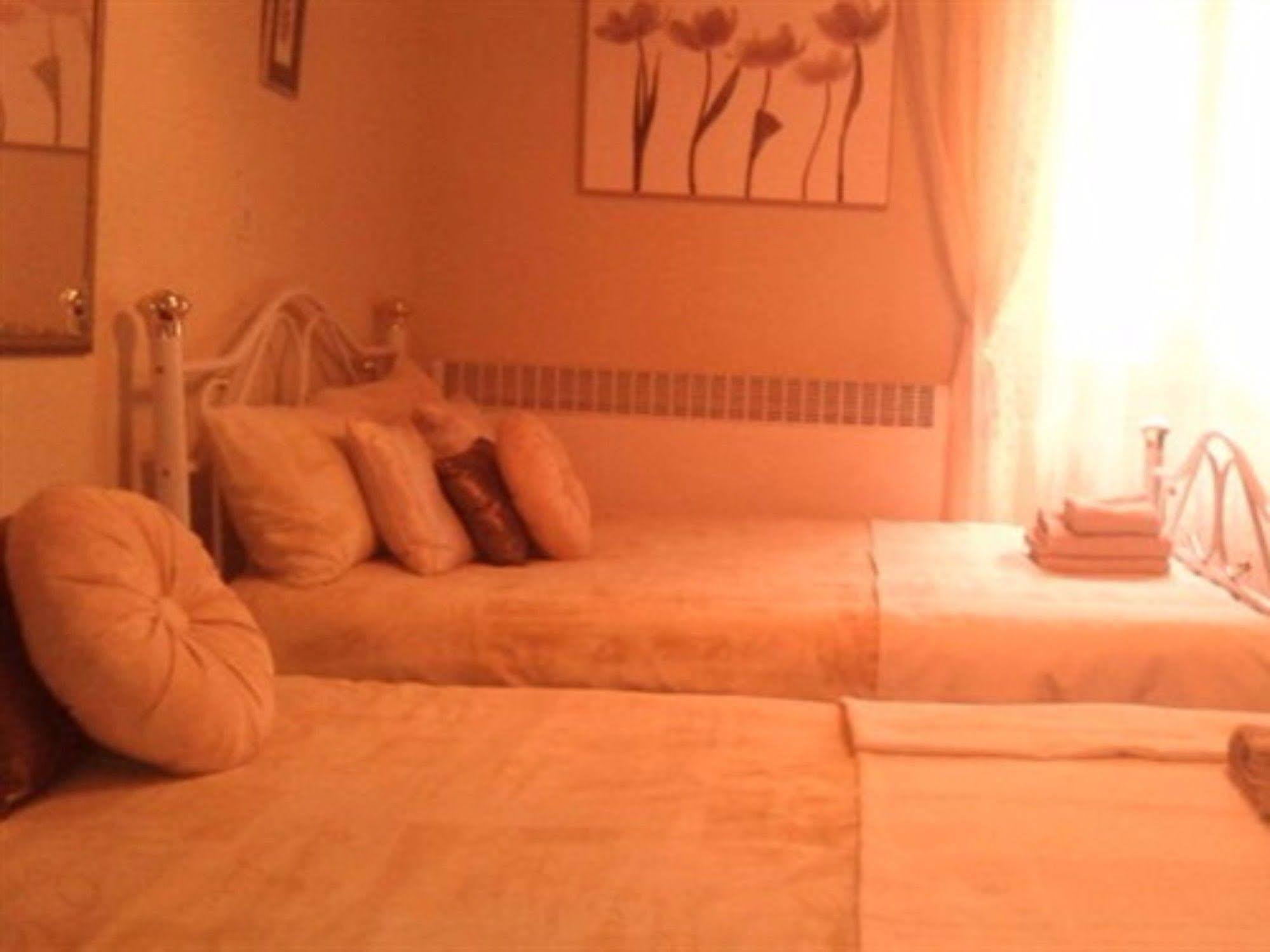 Sunset House Chambres De Hotes Magnac-Laval Buitenkant foto